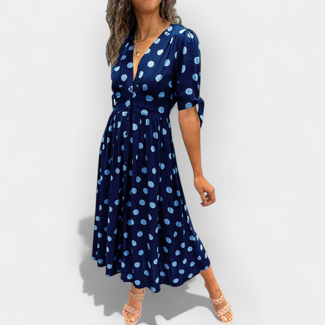 Haljina sa Pika i Elegantnim Detaljima