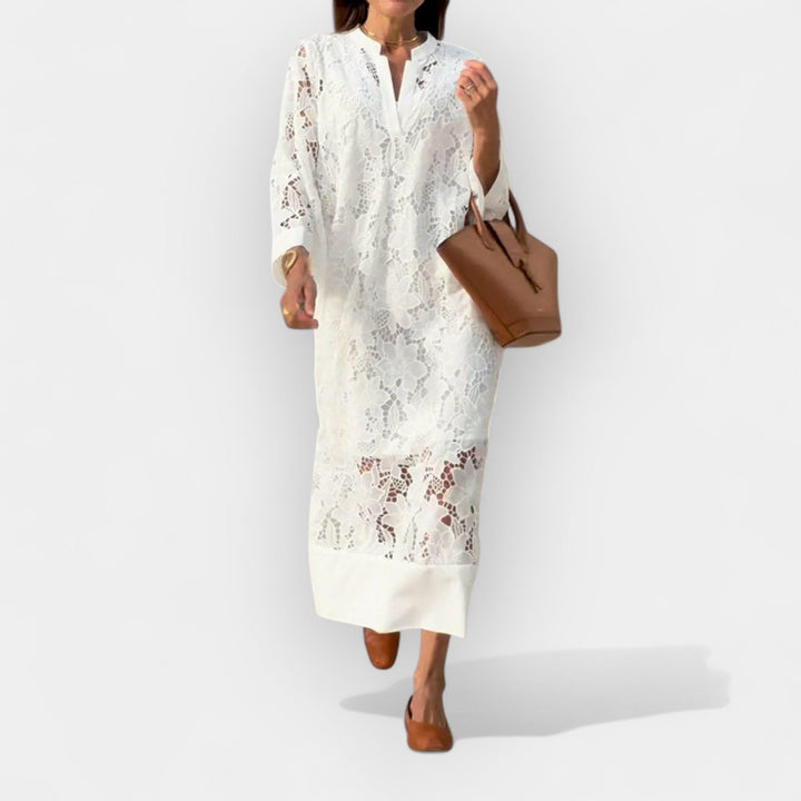 Lagana haljina sa čipkastim detaljima