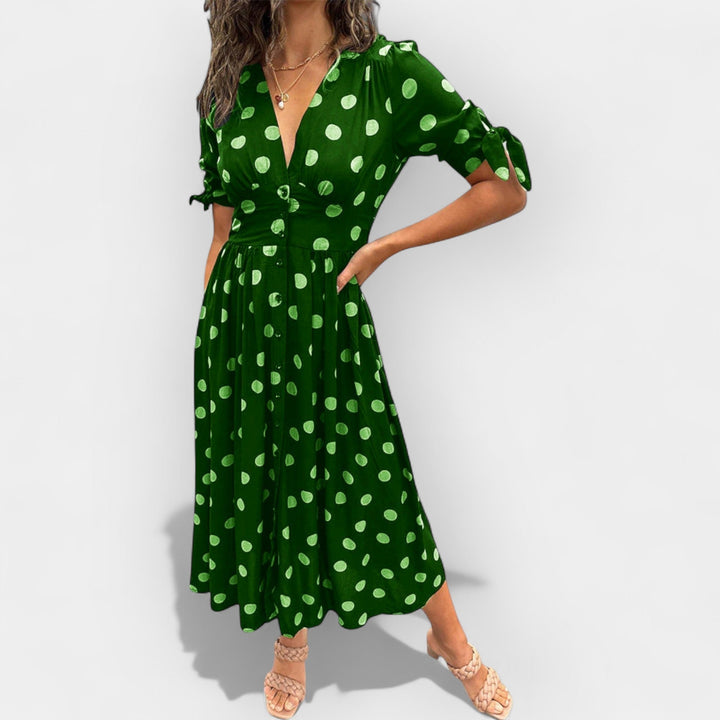 Haljina sa Pika i Elegantnim Detaljima