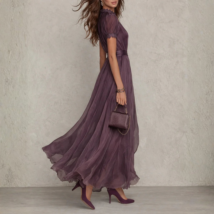 Vivienne - Haljina Maxi od Chiffon sa Čipkastim Okošem