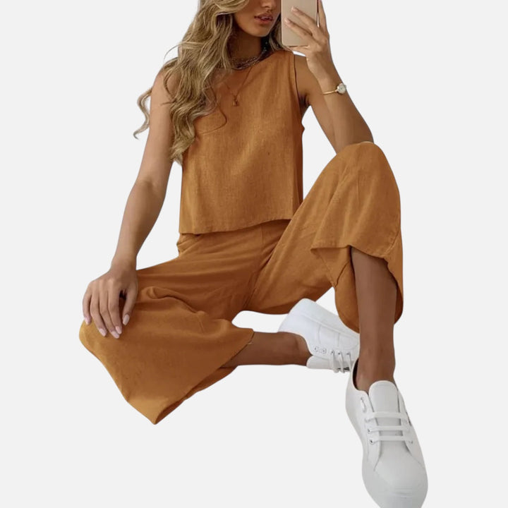 Sia - Dvobojni set sa topom i udobnim pantalonama za žene