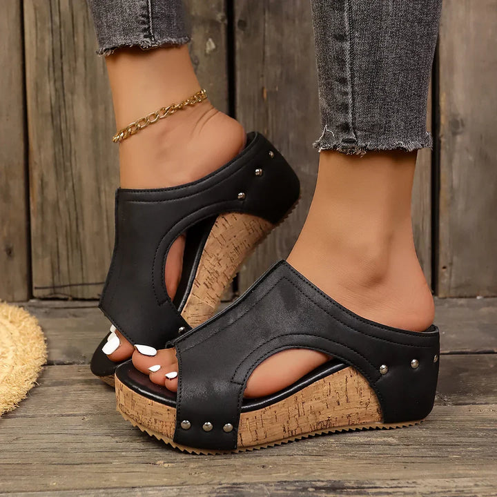 Sofija - Lumi Stud Wedges