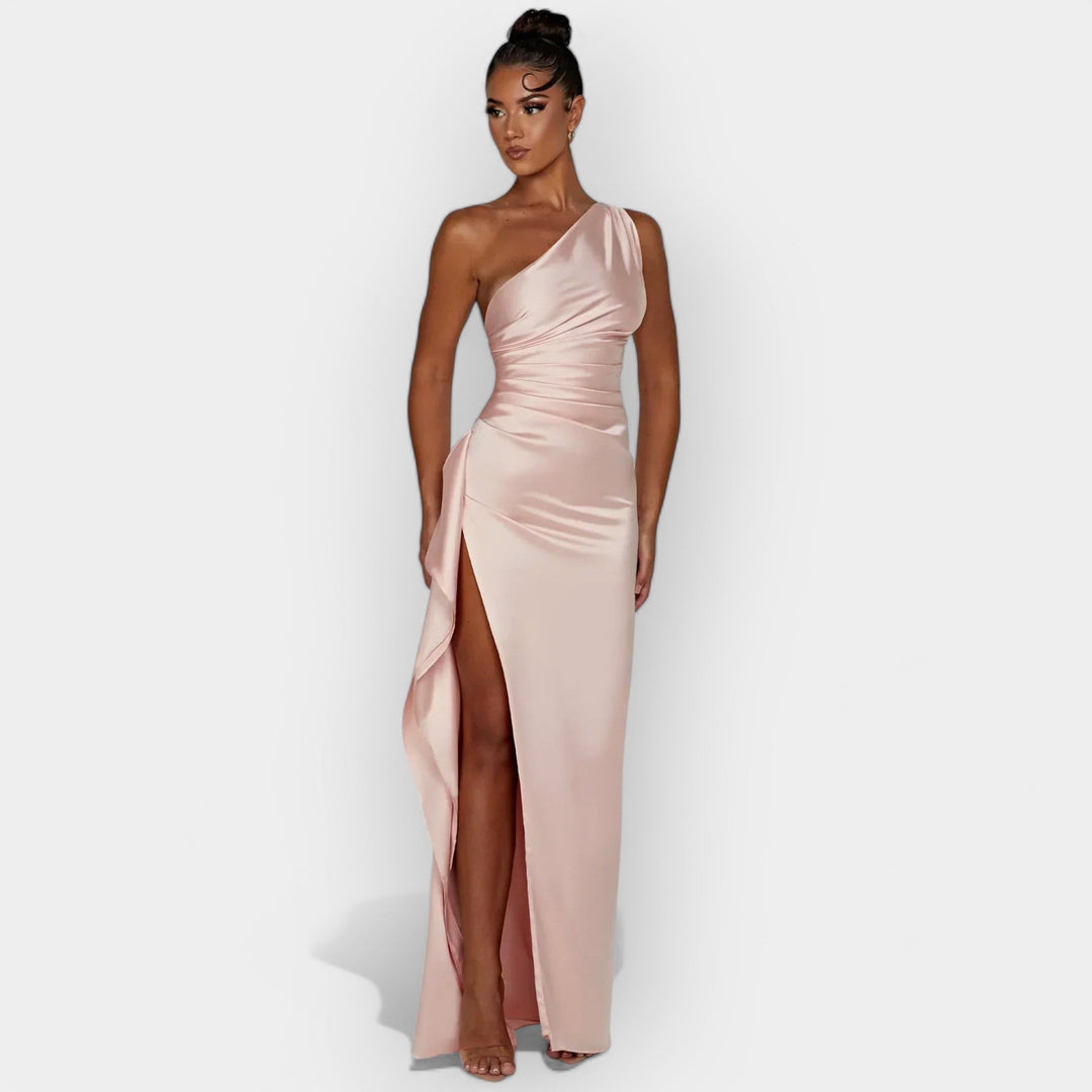 Saten Haljina za Elegantne Večeri