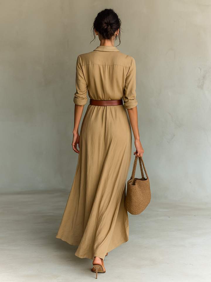 Maksikleid s rever kragnom i dugim rukavima